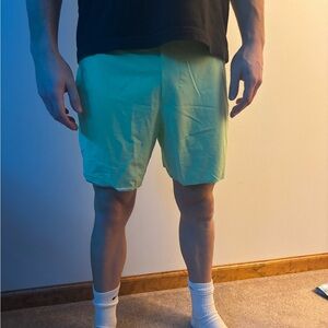 Mens Small Lululemon Tropix Green Surge Running Shorts 6" with Liner